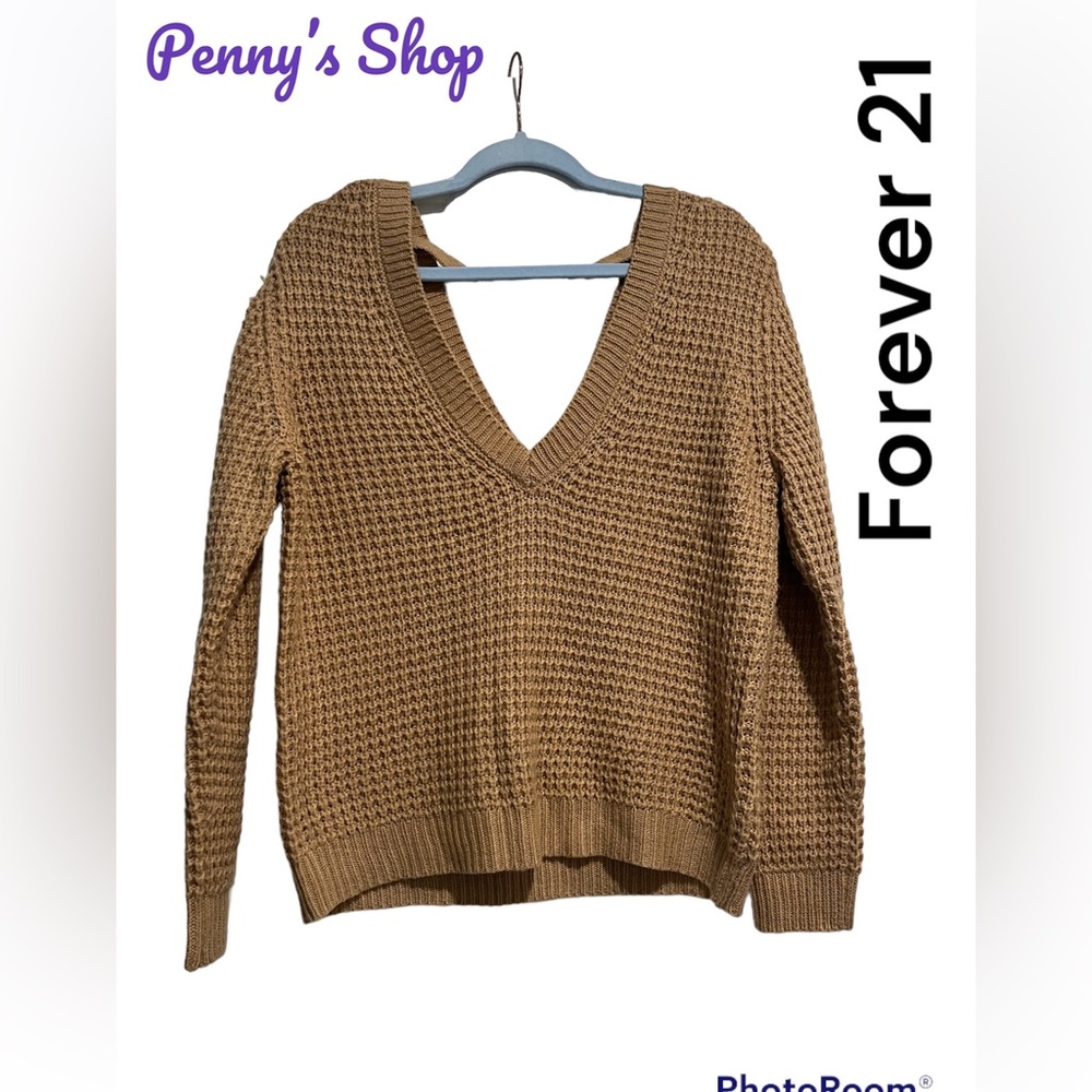 Forever 21 women’s medium gold v neck sweater